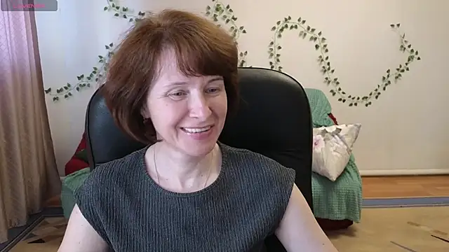 Snapshot of Lia_Tito chatting on May 4, 1:18 pm Lia Tito online show from May 4, 1:18 pm