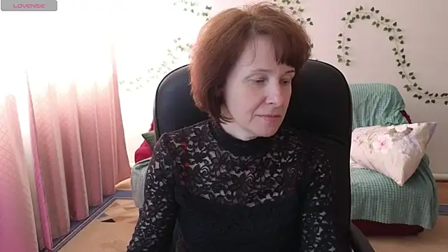 Snapshot of Lia_Tito chatting on May 6, 6:52 am Lia Tito online show from May 6, 6:52 am
