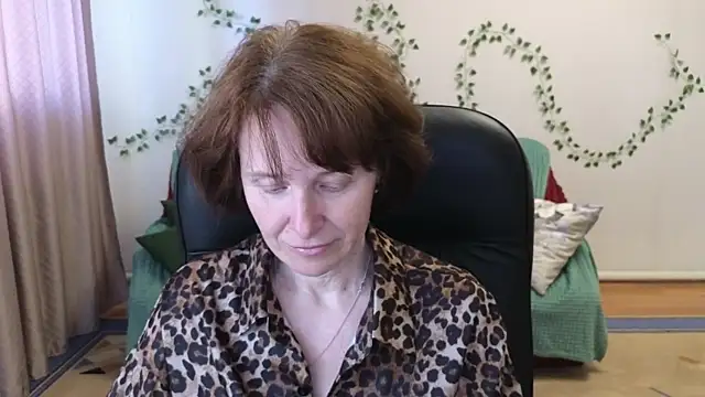 Snapshot of Lia_Tito chatting on May 16, 11:20 am Lia Tito online show from May 16, 11:20 am