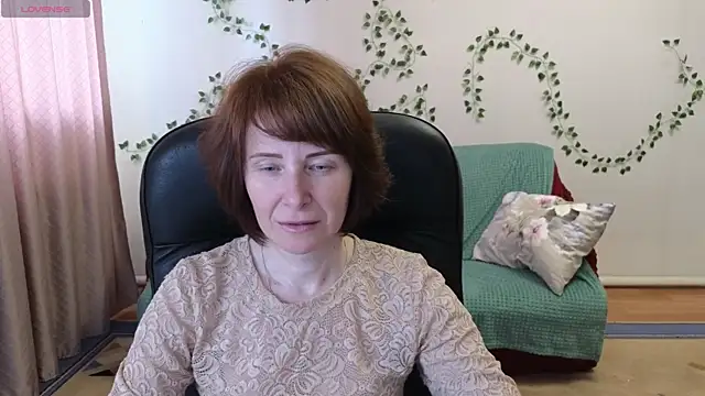 Snapshot of Lia_Tito chatting on May 19, 12:33 pm Lia Tito online show from May 19, 12:33 pm
