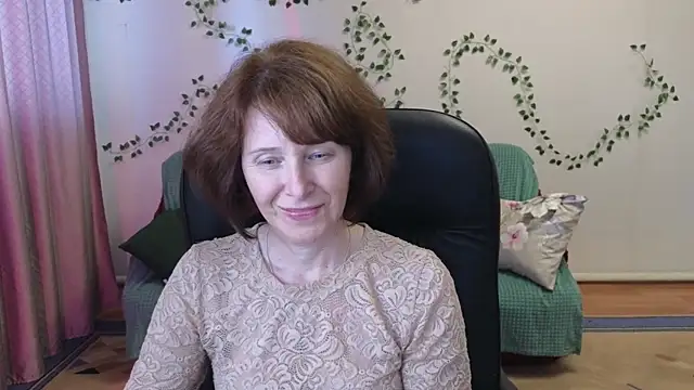 Snapshot of Lia_Tito chatting on June 8, 1:00 pm Lia Tito online show from June 8, 1:00 pm