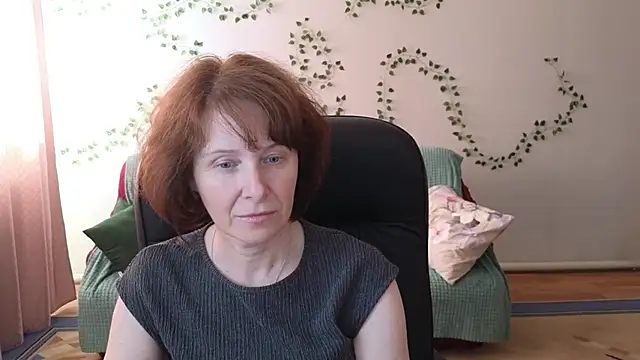Snapshot of Lia_Tito chatting on June 10, 6:34 am Lia Tito online show from June 10, 6:34 am