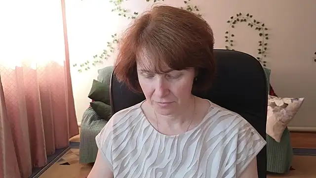 Snapshot of Lia_Tito chatting on June 12, 6:34 am Lia Tito online show from June 12, 6:34 am