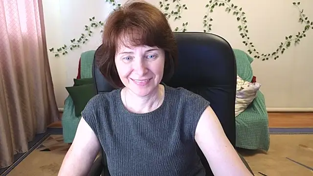Snapshot of Lia_Tito chatting on June 16, 12:41 pm Lia Tito online show from June 16, 12:41 pm