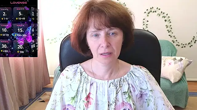 Snapshot of Lia_Tito chatting on July 9, 6:28 am Lia Tito online show from July 9, 6:28 am
