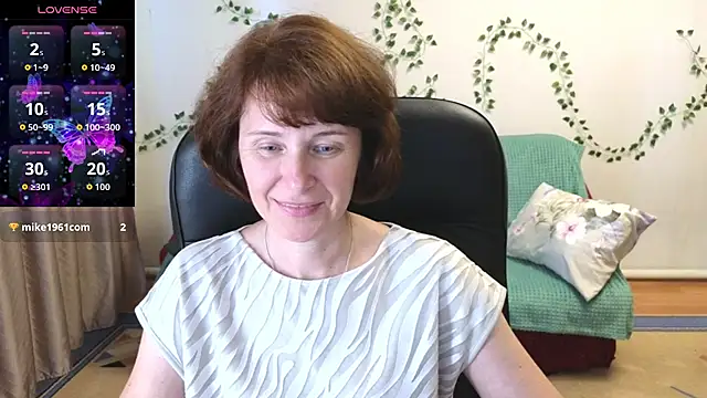 Snapshot of Lia_Tito chatting on July 20, 12:40 pm Lia Tito online show from July 20, 12:40 pm