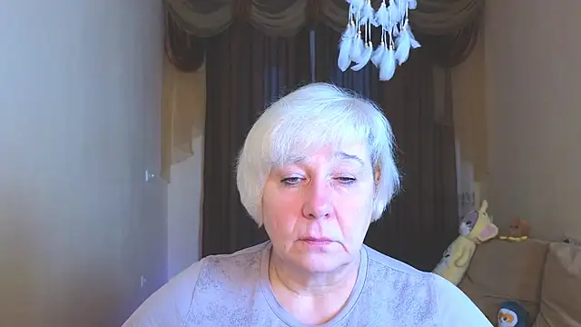 Snapshot of Milana_Milky chatting on December 2, 5:02 am Milana Milky online show from December 2, 5:02 am