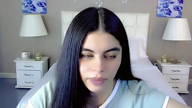 Snapshot of maddissonivanova chatting on September 15, 7:14 pm maddissonivanova online show from September 15, 7:14 pm