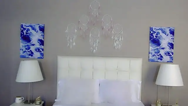 Snapshot of maddissonivanova chatting on October 6, 7:11 pm maddissonivanova online show from October 6, 7:11 pm