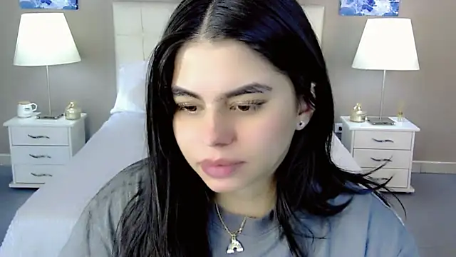 Snapshot of maddissonivanova chatting on October 8, 7:22 pm maddissonivanova online show from October 8, 7:22 pm