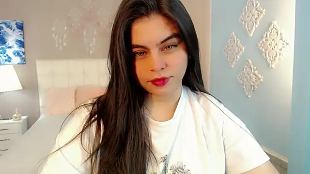 Snapshot of maddissonivanova chatting on November 26, 10:11 pm maddissonivanova online show from November 26, 10:11 pm