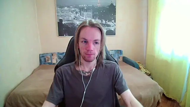 Snapshot of AdamDickens chatting on September 13, 10:48 am AdamDickens online show from September 13, 10:48 am