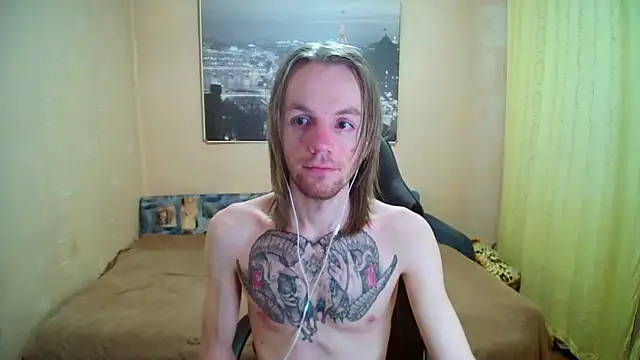 Snapshot of AdamDickens chatting on October 20, 11:27 pm AdamDickens online show from October 20, 11:27 pm