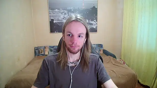 AdamDickens online show from April 29, 2:04 am