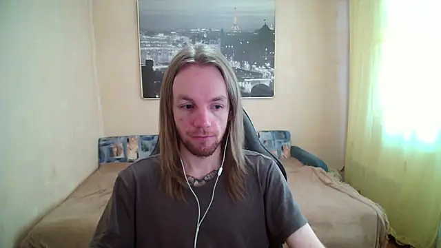 AdamDickens online show from May 3, 8:42 am