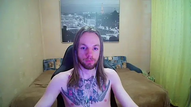 Snapshot of AdamDickens chatting on May 19, 9:10 pm AdamDickens online show from May 19, 9:10 pm
