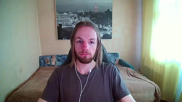 Snapshot of AdamDickens chatting on June 3, 11:24 am AdamDickens online show from June 3, 11:24 am