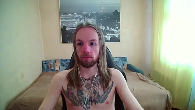 Snapshot of AdamDickens chatting on June 3, 3:06 pm AdamDickens online show from June 3, 3:06 pm