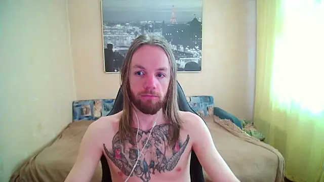 Snapshot of AdamDickens chatting on June 17, 7:55 am AdamDickens online show from June 17, 7:55 am