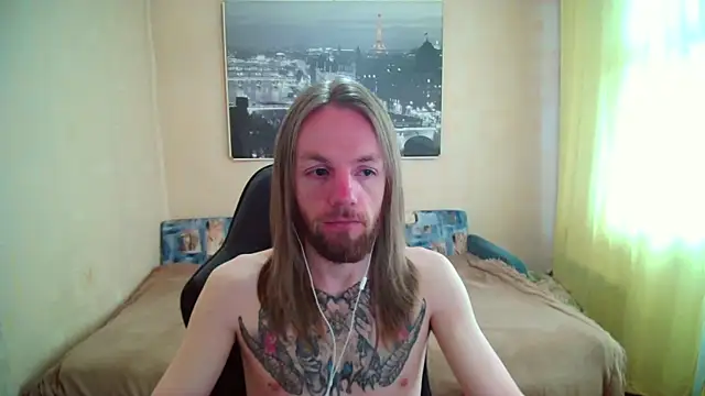Snapshot of AdamDickens chatting on June 21, 6:38 am AdamDickens online show from June 21, 6:38 am