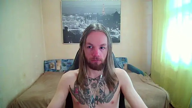 Snapshot of AdamDickens chatting on June 24, 10:58 am AdamDickens online show from June 24, 10:58 am