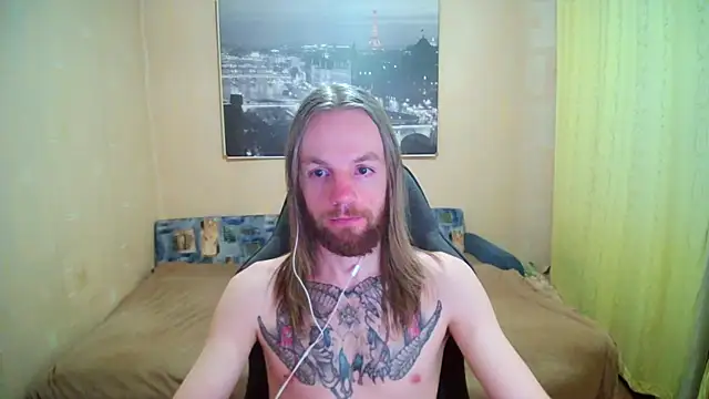 Snapshot of AdamDickens chatting on June 24, 11:04 pm AdamDickens online show from June 24, 11:04 pm