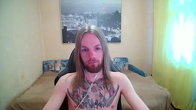 Snapshot of AdamDickens chatting on June 27, 1:54 am AdamDickens online show from June 27, 1:54 am