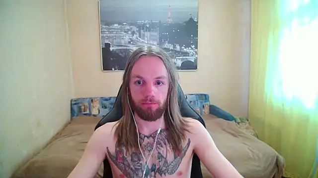 Snapshot of AdamDickens chatting on June 30, 2:45 am AdamDickens online show from June 30, 2:45 am