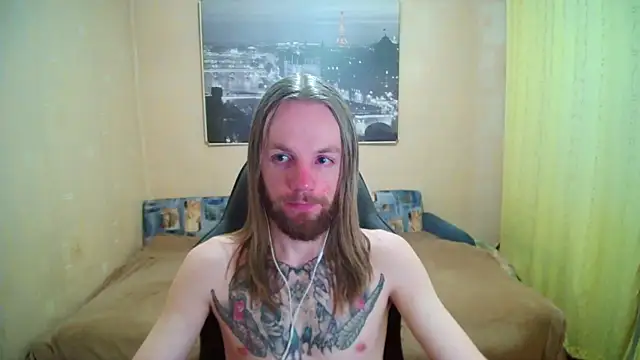 Snapshot of AdamDickens chatting on June 30, 9:38 pm AdamDickens online show from June 30, 9:38 pm
