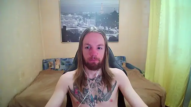 Snapshot of AdamDickens chatting on July 5, 1:45 am AdamDickens online show from July 5, 1:45 am