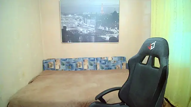 Snapshot of AdamDickens chatting on July 16, 12:49 am AdamDickens online show from July 16, 12:49 am