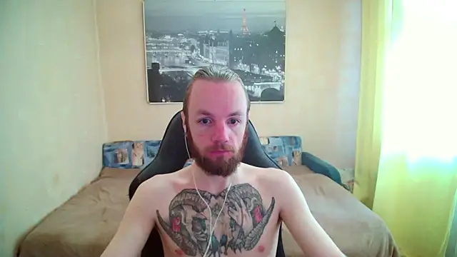 Snapshot of AdamDickens chatting on July 20, 10:39 am AdamDickens online show from July 20, 10:39 am