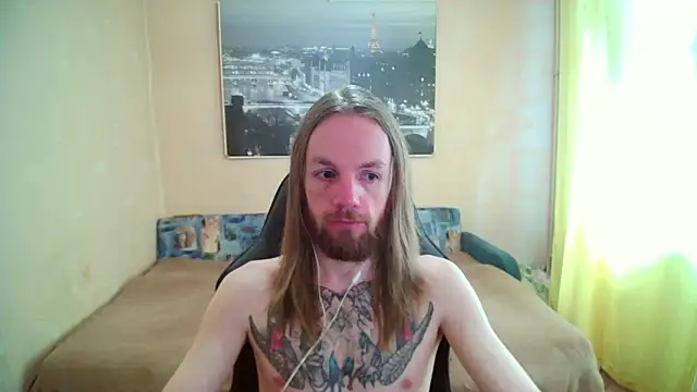 Snapshot of AdamDickens chatting on July 25, 6:44 am AdamDickens online show from July 25, 6:44 am