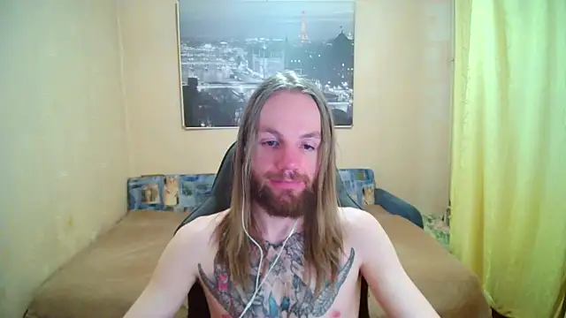 Snapshot of AdamDickens chatting on July 25, 6:49 pm AdamDickens online show from July 25, 6:49 pm