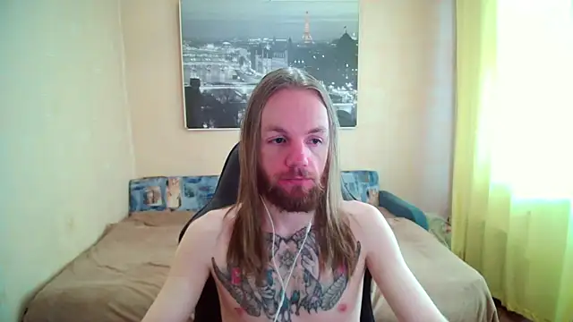 Snapshot of AdamDickens chatting on July 26, 7:37 am AdamDickens online show from July 26, 7:37 am