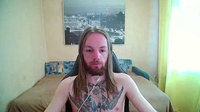 Snapshot of AdamDickens chatting on July 28, 12:48 pm AdamDickens online show from July 28, 12:48 pm