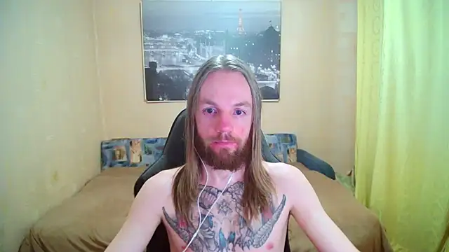 Snapshot of AdamDickens chatting on July 28, 7:39 pm AdamDickens online show from July 28, 7:39 pm