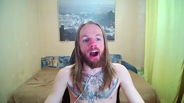Snapshot of AdamDickens chatting on July 29, 9:35 pm AdamDickens online show from July 29, 9:35 pm