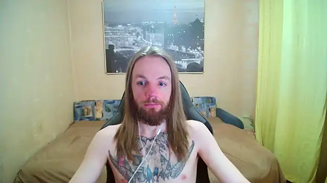 Snapshot of AdamDickens chatting on August 3, 6:00 pm AdamDickens online show from August 3, 6:00 pm