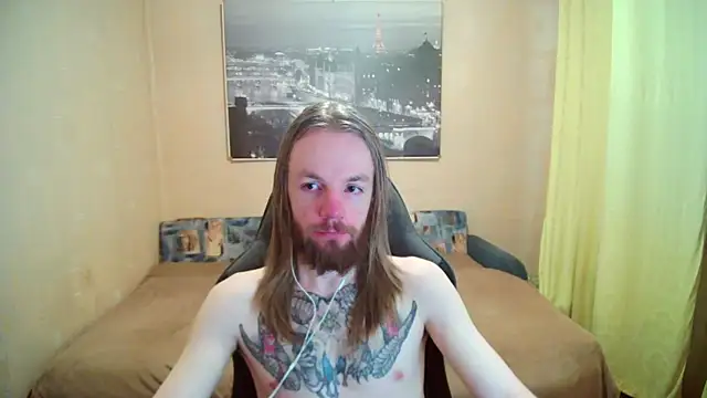 Snapshot of AdamDickens chatting on August 5, 6:22 pm AdamDickens online show from August 5, 6:22 pm