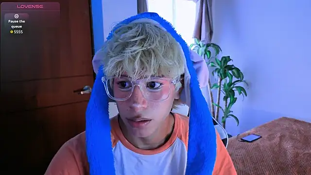 taichi bluy online show from November 7, 7:47 pm