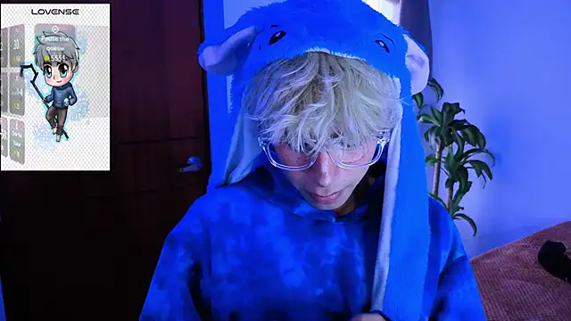 taichi bluy online show from November 9, 7:56 pm