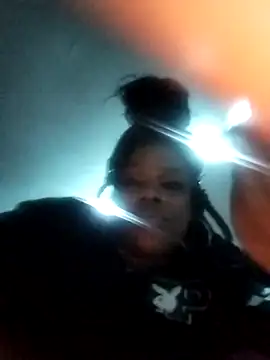 Snapshot of reedroneisha11 chatting on October 18, 5:21 am reedroneisha11 online show from October 18, 5:21 am