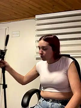 Karen18 boobs online show from September 16, 2:01 am