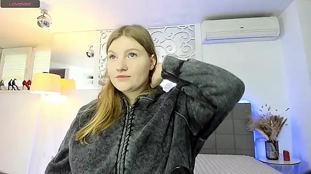 AshleyJoness online show from October 27, 6:17 am