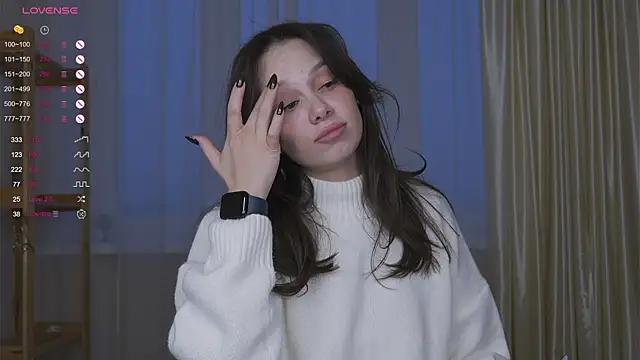 chillgirll online show from November 13, 5:06 am