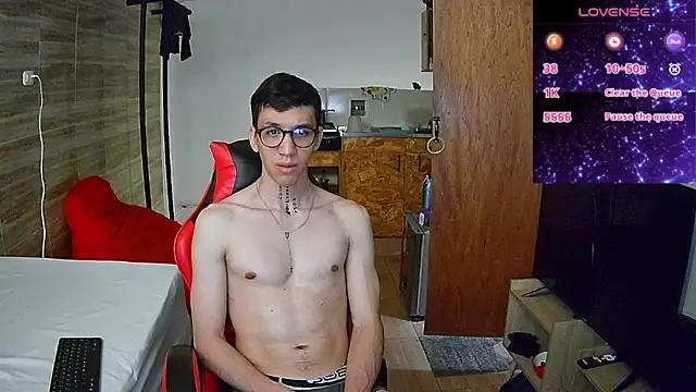 Snapshot of angelicious_ chatting on October 25, 12:23 pm angelicious online show from October 25, 12:23 pm