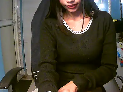 RENUKA RAJPUT online show from February 10, 7:18 pm