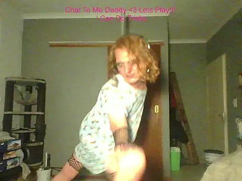 untamedredsnake online show from March 16, 7:07 pm