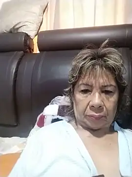OliviaMorris1 online show from May 18, 12:11 pm